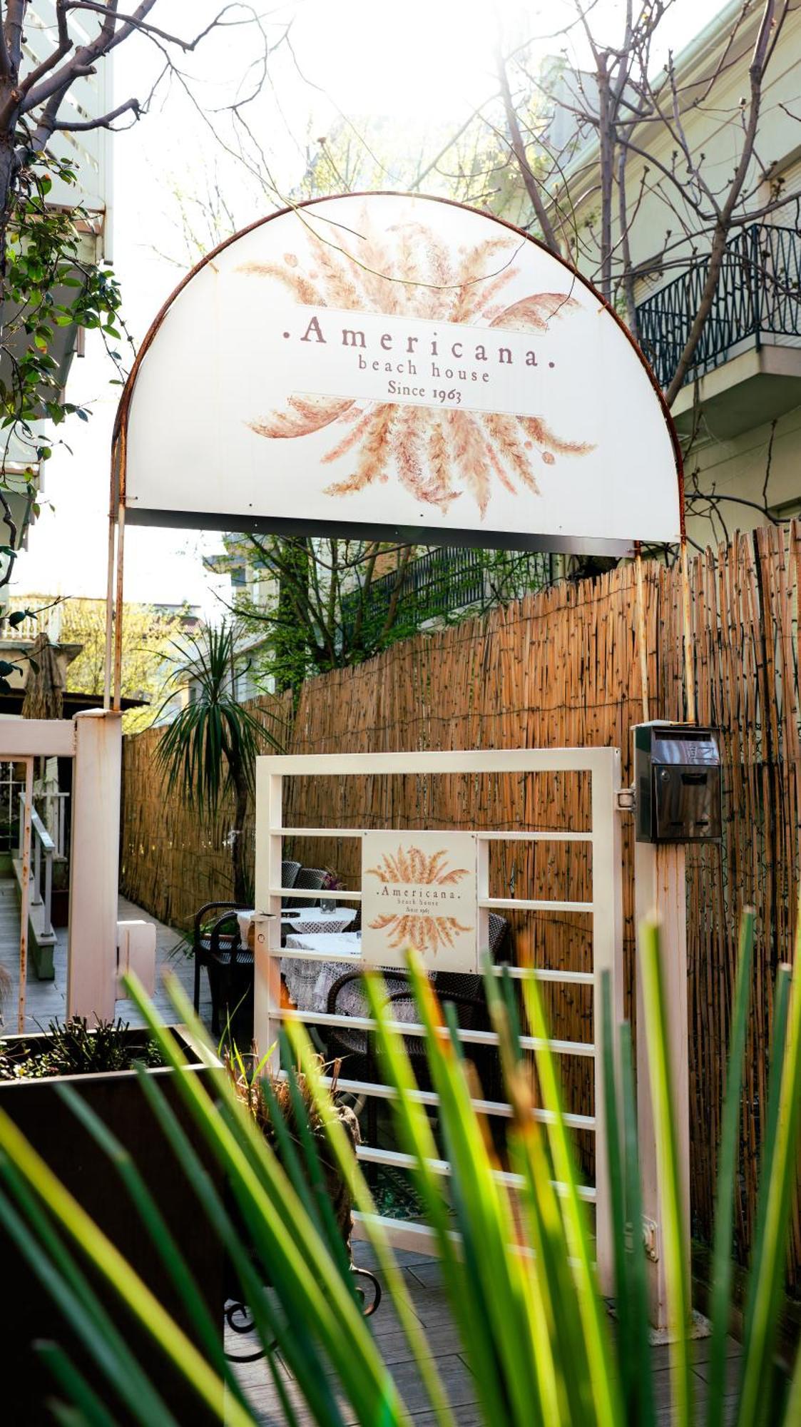 Americana Beach House Rimini Esterno foto